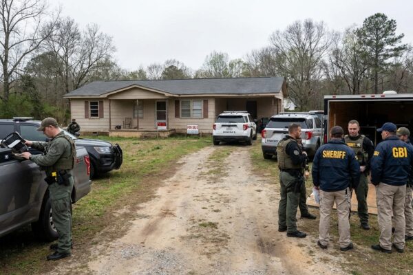 Image for: Multi-County Asphalt Scam Dismantled By Five Law Enforcement Agencies; Suspects Identified As Johnny Ray Lee And Peewee Stumpie Lee, Which Are Their Real Names